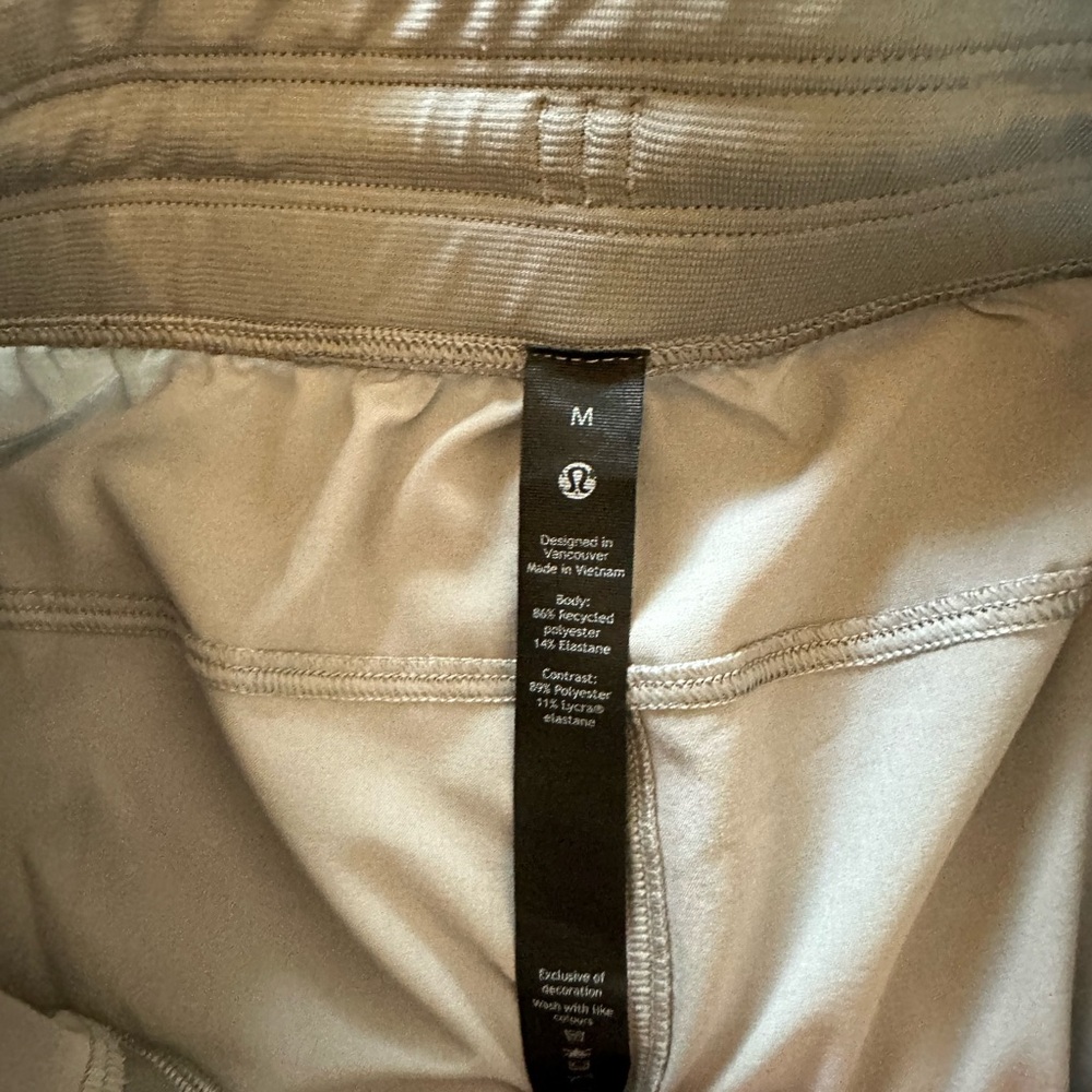 Lululemon T H E Shorts Size Medium Unlined Gray P… - image 5